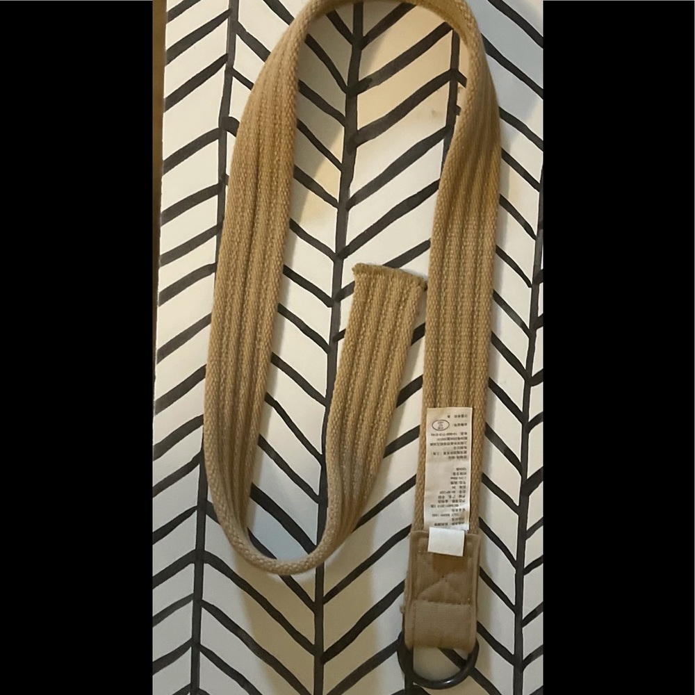 Loop Belt - Picture 2 of 3